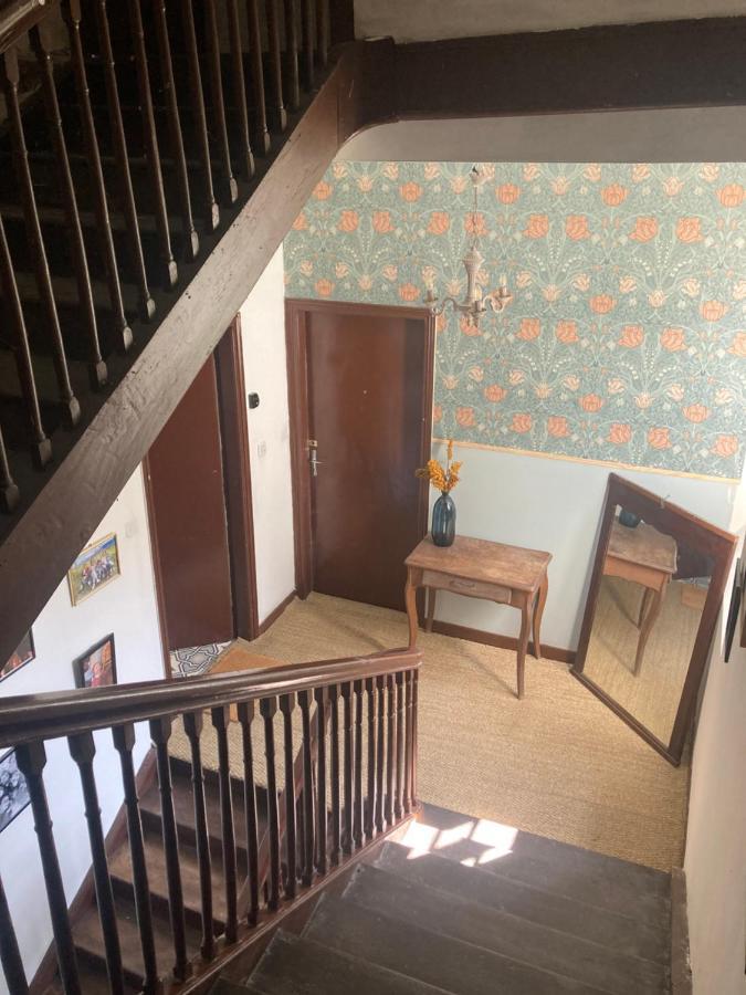 Une Maison De Famille Олорон-Сент-Мари Экстерьер фото
